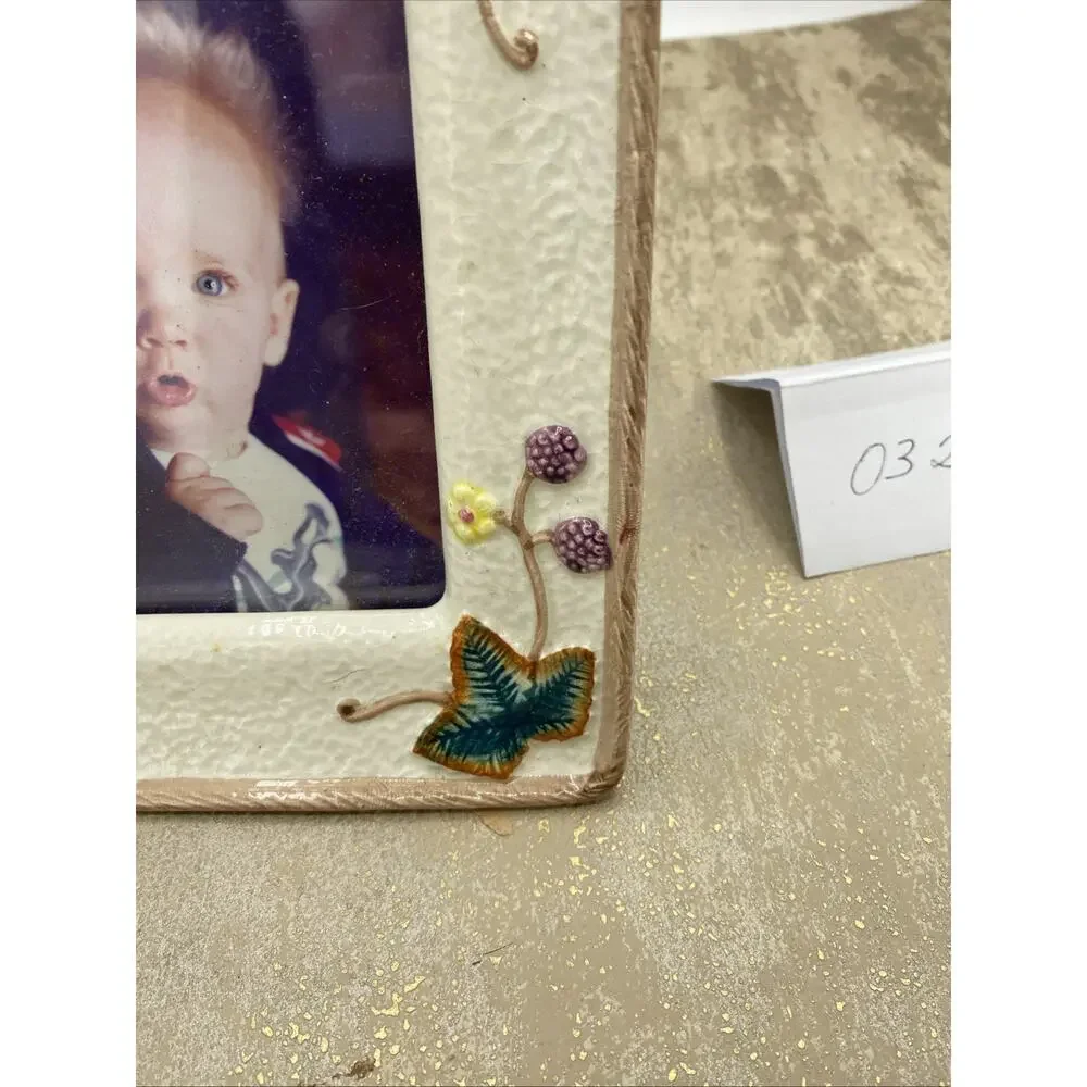 Terragrafics Ceramic Floral frame 5X7.75” Picture Sz 3X4.5”